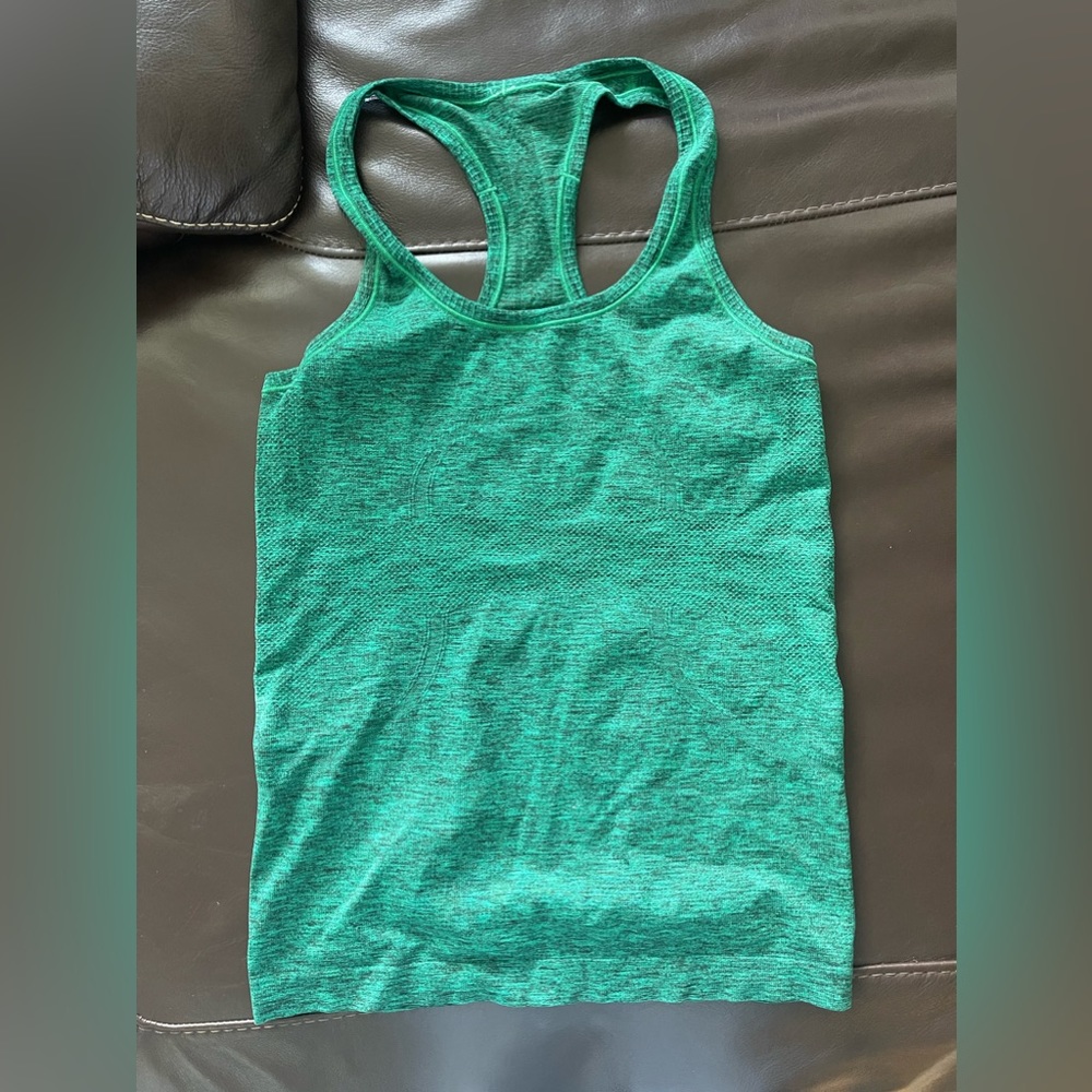 Lululemon tank top